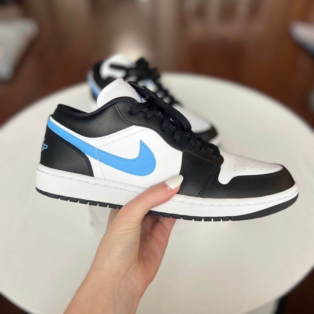 Nike Black and Light Blue Low-Top Sneakers